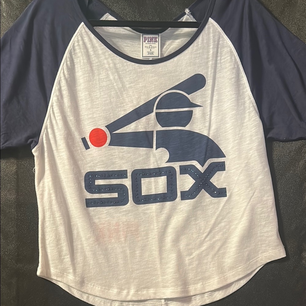 PINK Victoria's Secret White and Navy Raglan Tee (NWT)